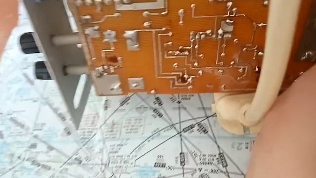 эмиттер т45 прозвонился с шиной 5 вольт, но на видео я коснулся не той шины смотреть онлайн