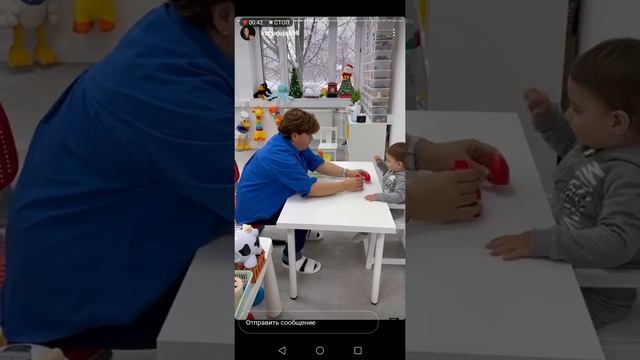 Леночка Куликова занимается с детками смотреть онлайн