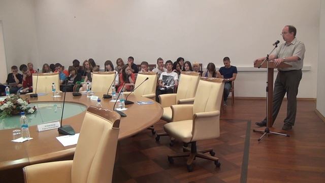 Круглый стол в Московском доме национальностей. Часть первая. смотреть онлайн