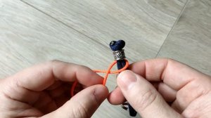 Брелок (темляк) из паракорда Half Square Knot Spiral