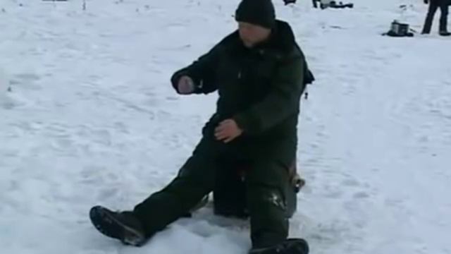 РЫБАЛКА В ПОДМОСКОВЬЕ НА ФОРЕЛЬ ЗИМОЙ смотреть онлайн