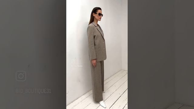 Брючный костюм в клетку смотреть онлайн