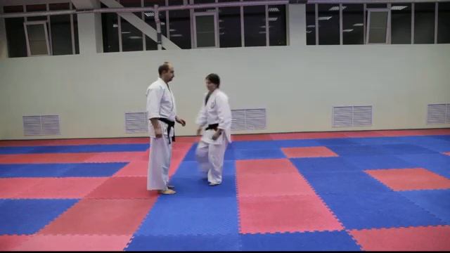 Усиро риоте моти иккадзё осае