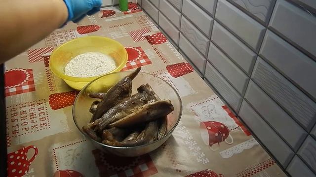 ХЕК жареный на сковороде. Просто объеденье! смотреть онлайн