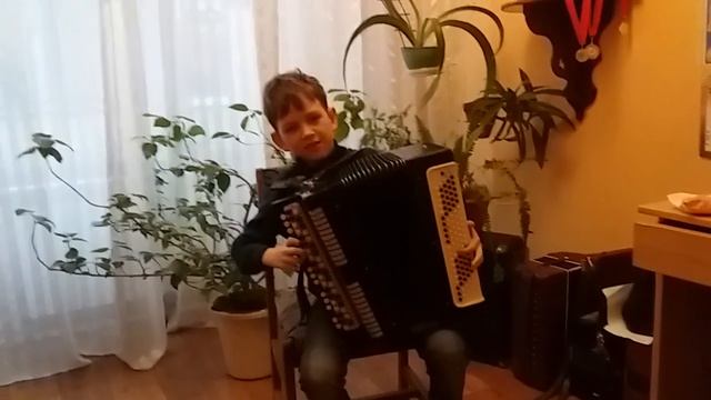 Передерій Ілля . В.Шаїнський "Пісенька про коника -стрибунця". М. Чайкін "Полька" смотреть онлайн