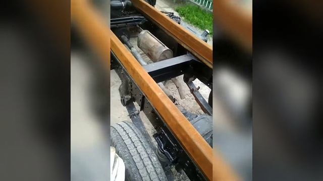 Начал делать подрамник для своего маленького грузовика смотреть онлайн