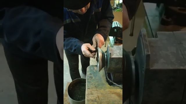 Заточка ножей на алмазном круге смотреть онлайн