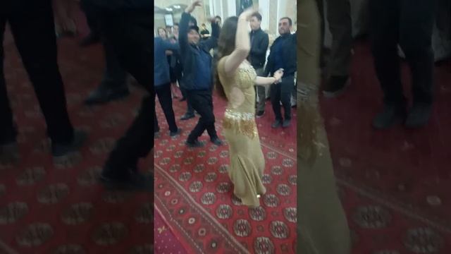 танцовщица зажигает(1) смотреть онлайн