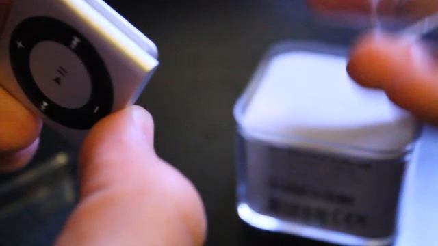 iPod Shuffle 2GB - 2012 Model (Unboxing) смотреть онлайн
