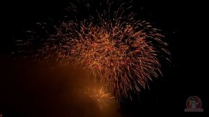 Праздничный салют под Queen