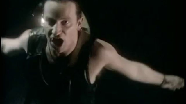 U2 - With Or Without You video clip (+lyrics) смотреть онлайн