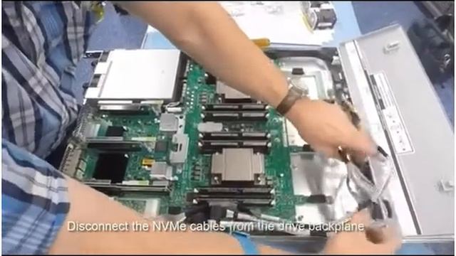 Oracle SPARC S7 2 1 or 2 Processor Internal NVMe Cables between the motherboard NVME controller смотреть онлайн
