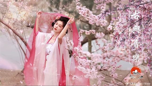 中國古典音樂的絕美旋律：沉浸於中國音樂的美妙之中 - 古箏、竹笛、二胡 中-最好听的无词花歌，純正中國音樂的獨特魅力，古典音樂 放鬆的古典音樂 輕輕舒緩壓力負面 | Music by Chinese смотреть онлайн