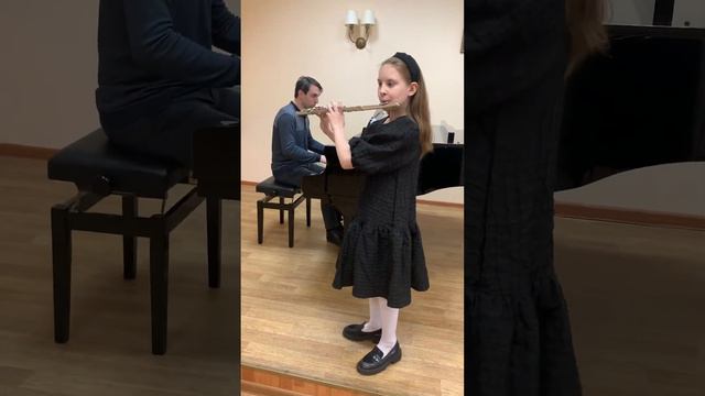 Моргунова Полина . Ю.Должиков « Хорошее настроение» . ДМХШ «Пионерия»им. Г.А.Струве смотреть онлайн