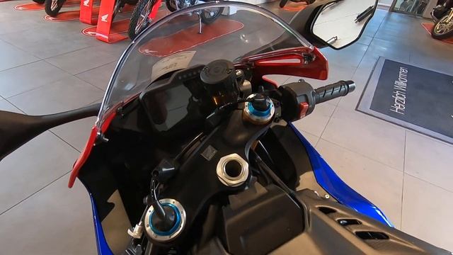 2020 Honda CBR1000RR-R Fireblade SP смотреть онлайн