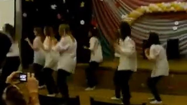 Осенний бал. Наш 11 класс жжОт))) смотреть онлайн