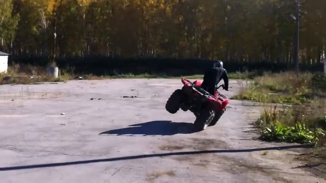 Yamaha GRIZZLY 700 на двух колесах! смотреть онлайн
