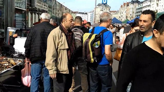 Naschmarkt popular market in Vienna Austria смотреть онлайн