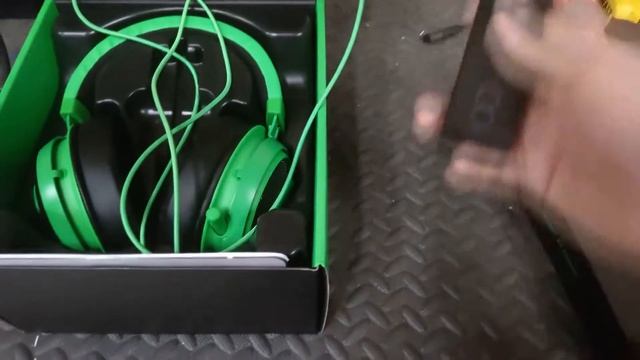 Razer Kraken Tournament Edition Review! Best Headset Under $100 смотреть онлайн