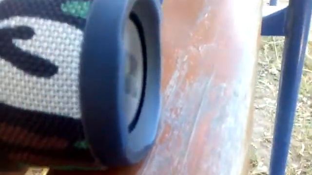 Bass test JBL джардж 3 смотреть онлайн