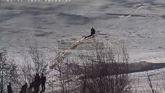 Спасение рыбака на 25 лесозаводе смотреть онлайн