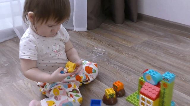 Мой первый сад - Lego Duplo / Малыш играет [10819] + мультик. смотреть онлайн