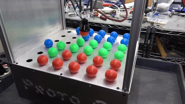 ESP32 Delta Robot Sorting Golf Balls with Machine Vision смотреть онлайн
