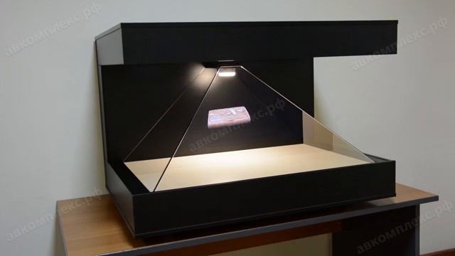 Настольная 3D пирамида с тремя проекциями для Государственного музея А.М.Горького смотреть онлайн