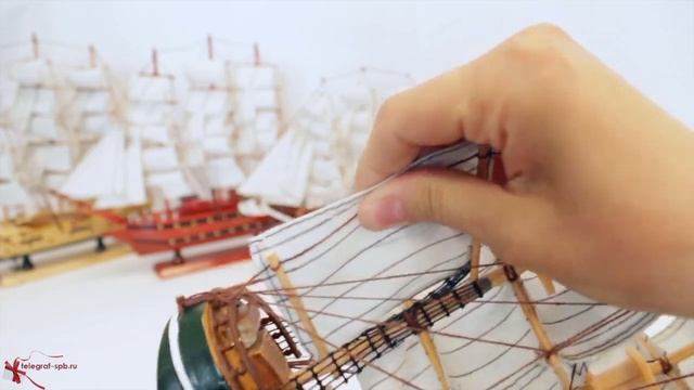 Модель корабля на подставке (35 см) смотреть онлайн