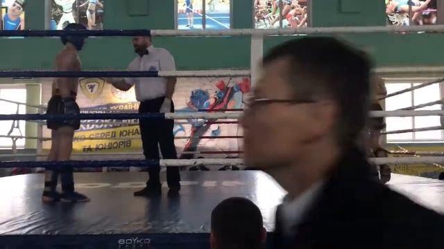 чемпионат Украины по кикбоксингу,Корниенко Кирилл красный угол,раунд 2
