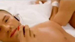 РАЗДЕЛИ  ДЕВУШЕК  ПРЯМО  НА УЛИЦЕ