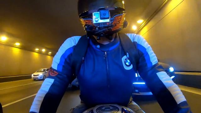 В каком междурядье должен ехать мотоцикл? смотреть онлайн