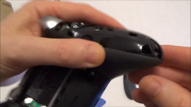 How to Glue / Replace the Rubber Grips on a Xbox One Elite Controller смотреть онлайн