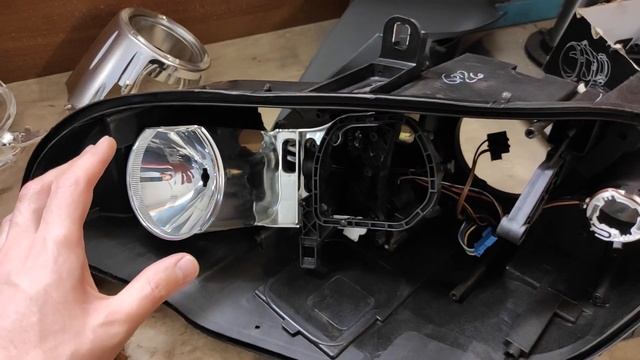 Тюнинг фар на BMW X5 e70 замена линз на светодиодные Bi Led и светодиодные ангельские глазки смотреть онлайн