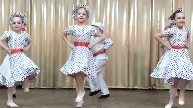 Весёлый Танец кнопочки
