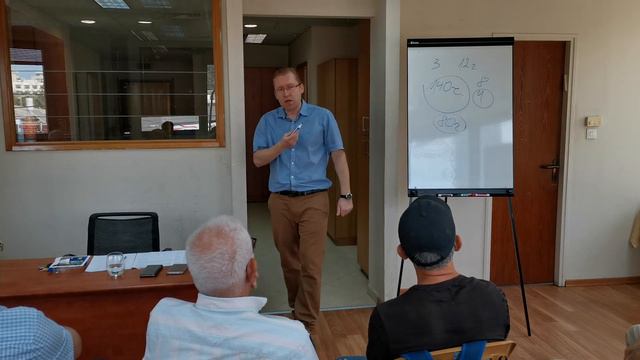 Входят ли субботние часы работы в базовую зарплату ? смотреть онлайн