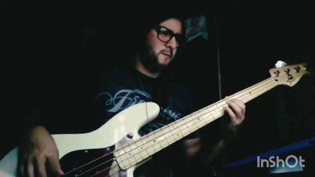 MANÁ Manda una señal (bass cover) смотреть онлайн