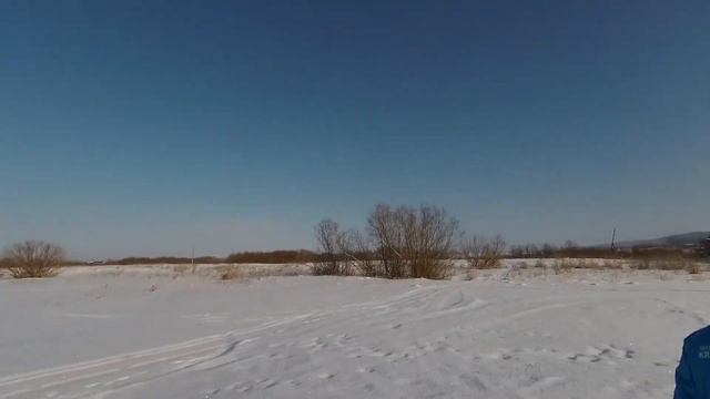 Провел ночь на даче, а утром осмотрел заснеженную округу смотреть онлайн