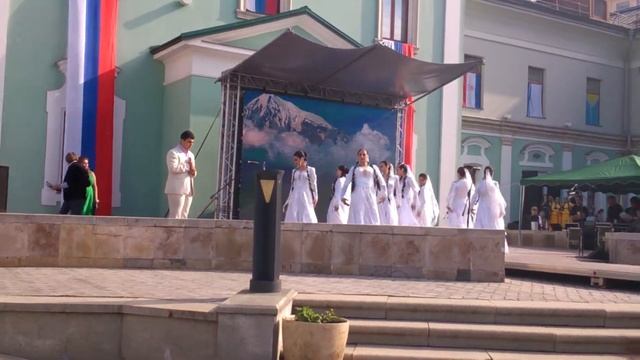 МОСКВА!!!Фестиваль национальных культур "Многоцветие России" смотреть онлайн
