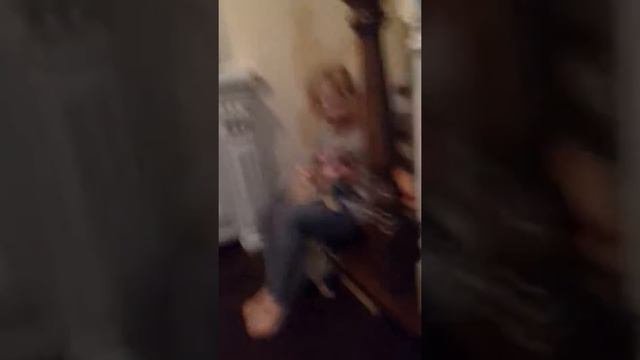 Бесимся дома у подруги😂😂😂 смотреть онлайн