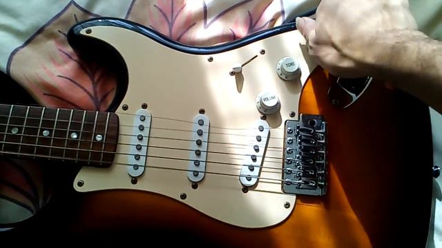 Fender squier strato probando смотреть онлайн