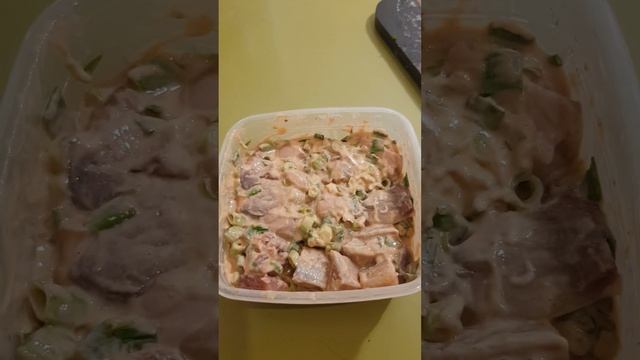 Селедка и молока в двух заправках. смотреть онлайн