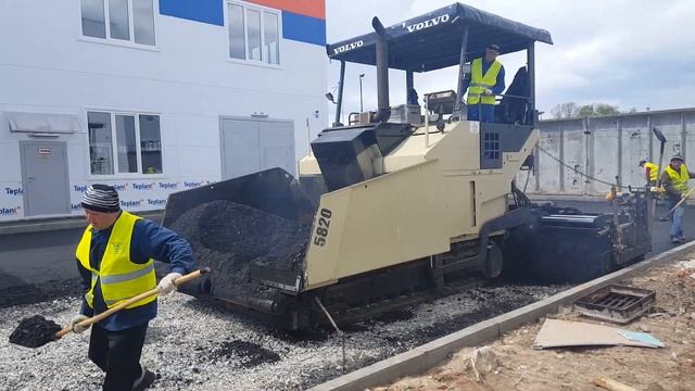 Укладка асфальта. Химград. Казань. смотреть онлайн