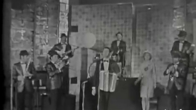 André Verchuren - Le Petit Chapeau Tyrolien смотреть онлайн