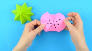 Зонтик из бумаги для украшения коктейлей и сладостей