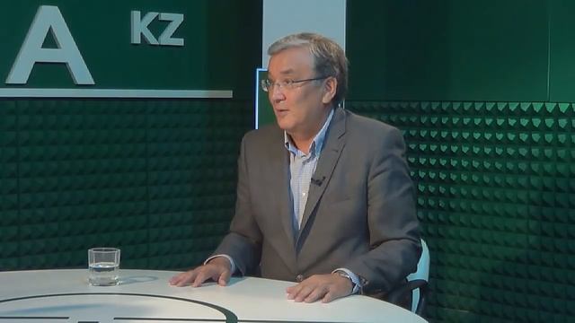 Идеология правящего режима: вперёд в прошлое смотреть онлайн