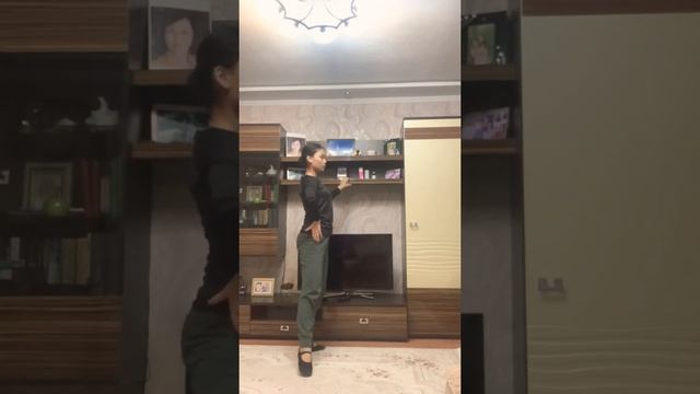 Battement tendu в казахском танце. смотреть онлайн