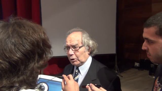 Entrevista de la radio escolar "La Legión" a Adolfo Perez Esquivel - Premio Nobel de la Paz смотреть онлайн