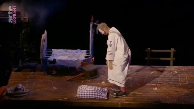 Acto de clown en el Cirque Du Soleil. смотреть онлайн