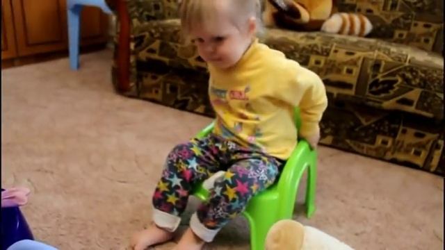 Все на горшок Игра для детей или как приучить ребенка к горшку... смотреть онлайн